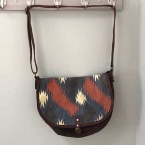 Lucky brand desert print large crossbody messenger